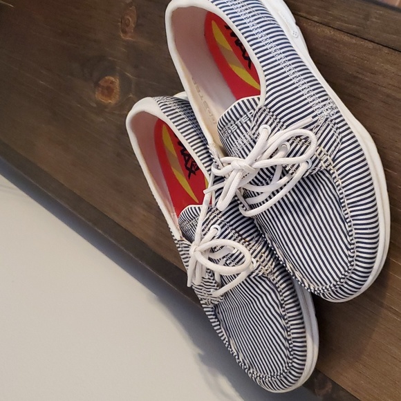 Sketcher's GoStep canvas top-sider - Picture 2 of 8